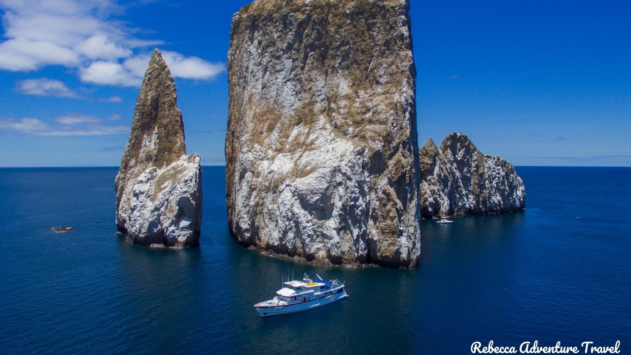 Galapagos cruise at Kicker Rock